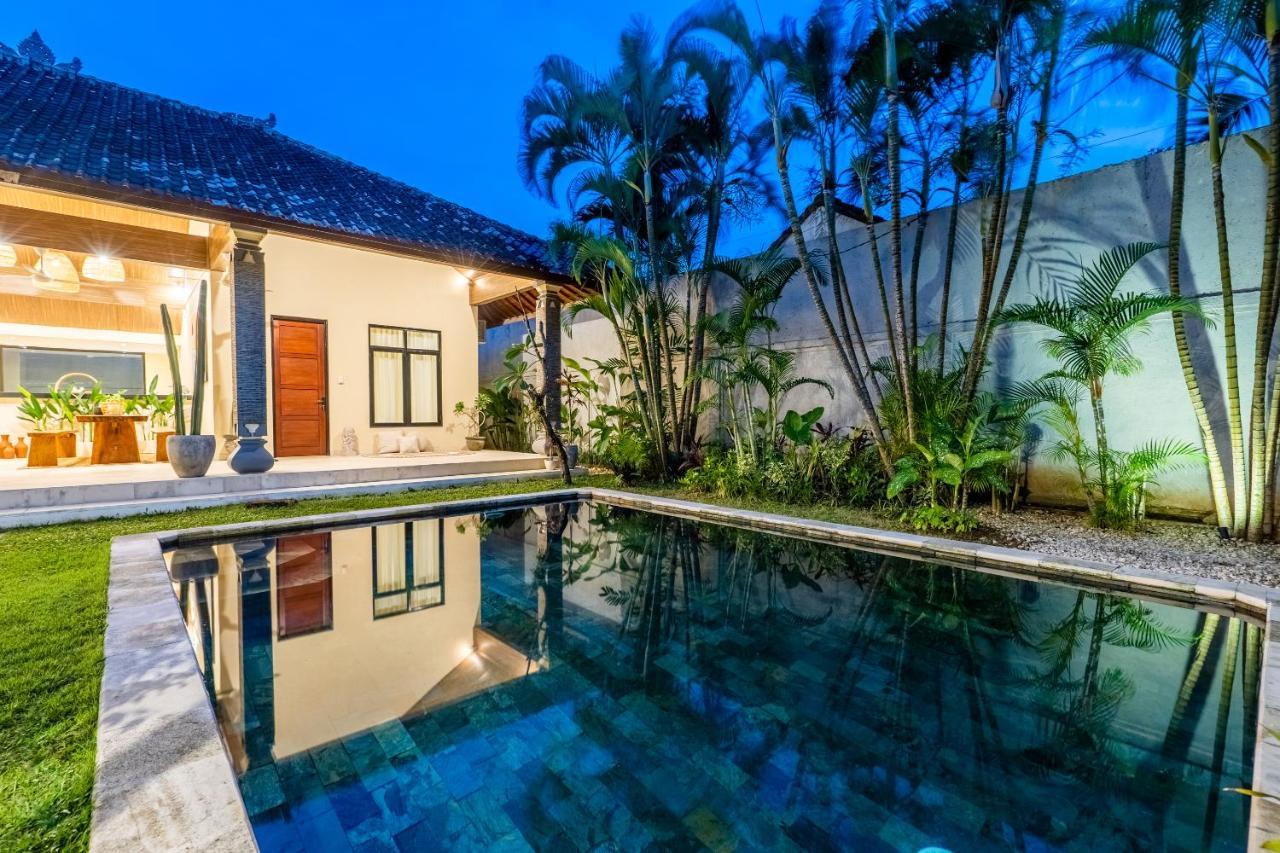 Villa Damai Oasis In The Heart Of Seminyak ภายนอก รูปภาพ